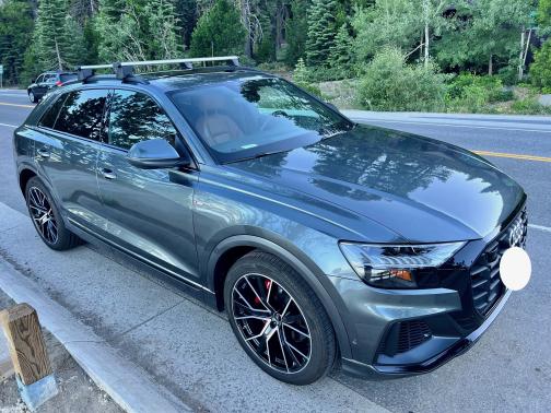 Photo 2 of 12 of 2022 Audi Q8 55 Prestige